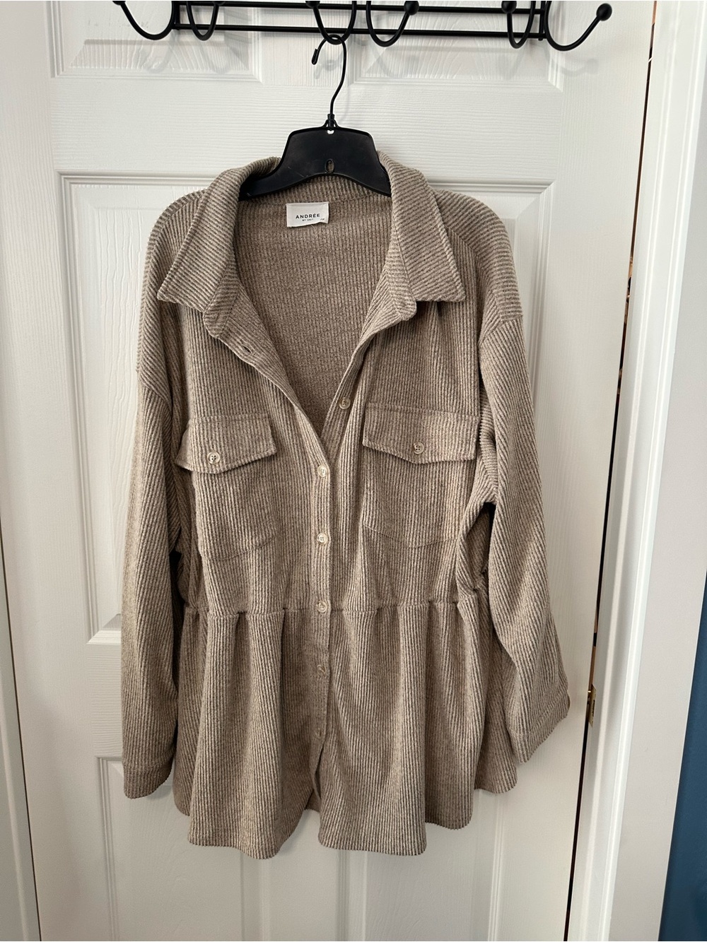 ANDREE BY UNIT Taupe Ribbed Button-Front Utility Shacket